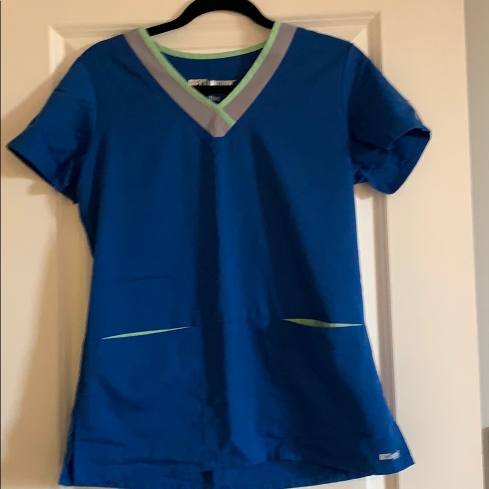 Grey’s Anatomy Active scrub top